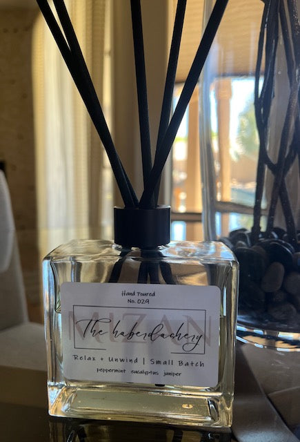 Relax and Unwind | Reed Diffuser | Clear Bottle with Reeds